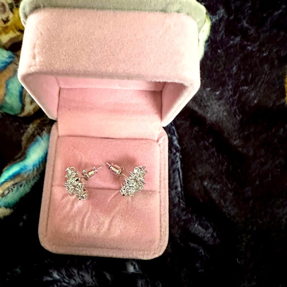 Earrings - Picture 2 of 2